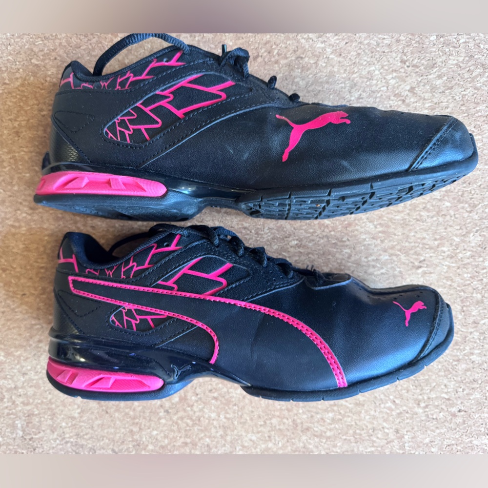 Puma Black and Pink lifters size 8.5 womens